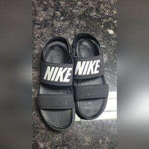 Nike sandles